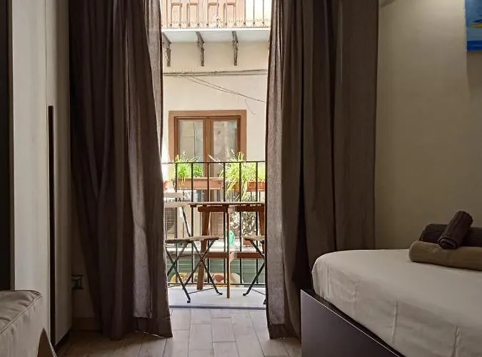 Strelitzia Apartamento *